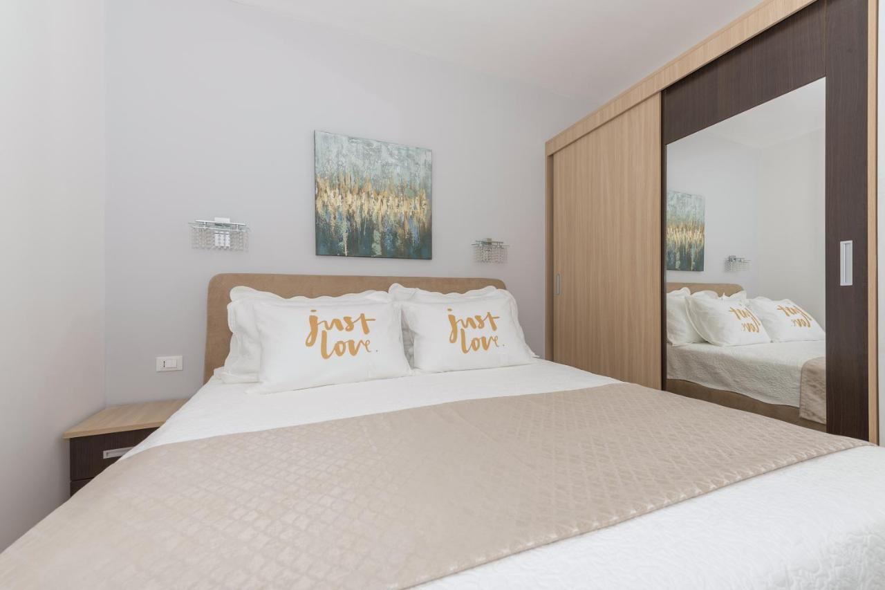 Long Apartment Makarska Luaran gambar