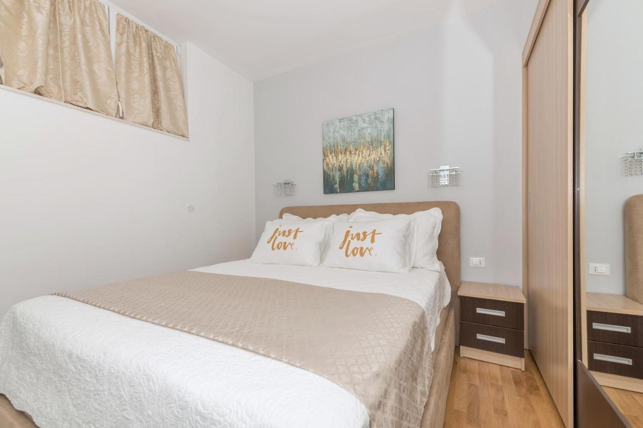 Long Apartment Makarska Luaran gambar